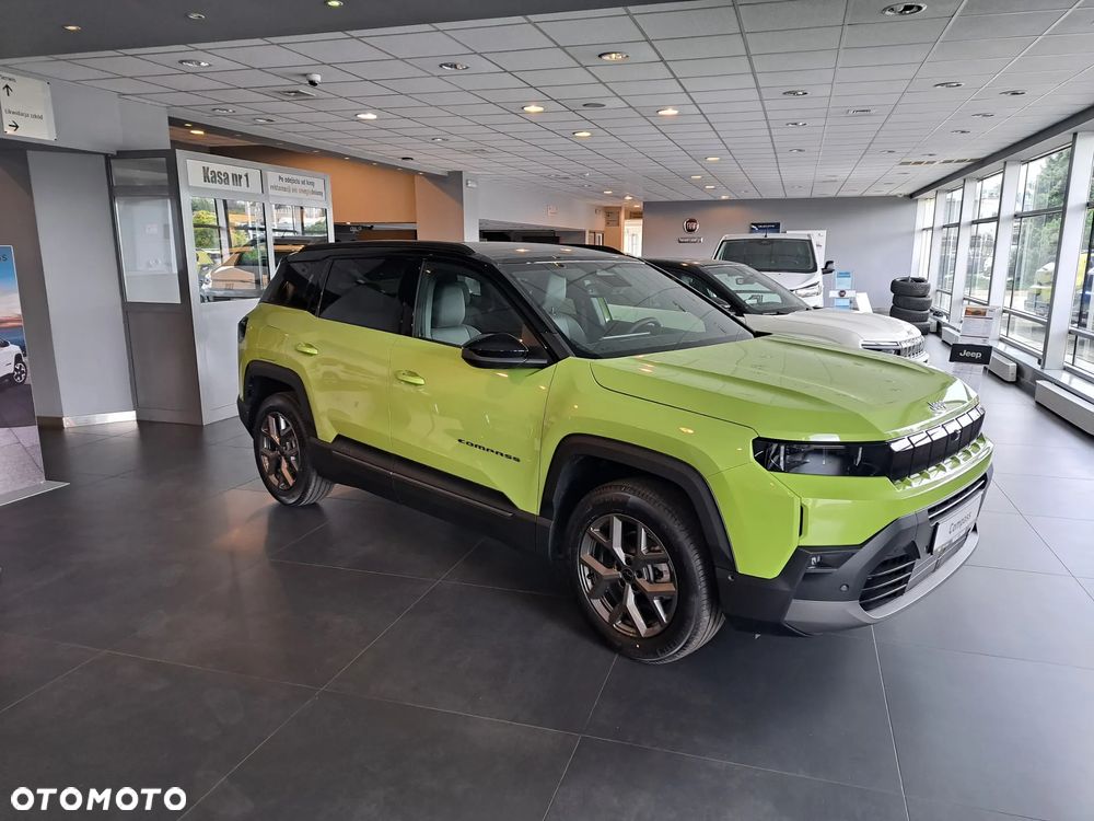 Jeep Compass - 22