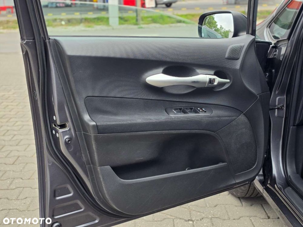 Toyota Auris - 18