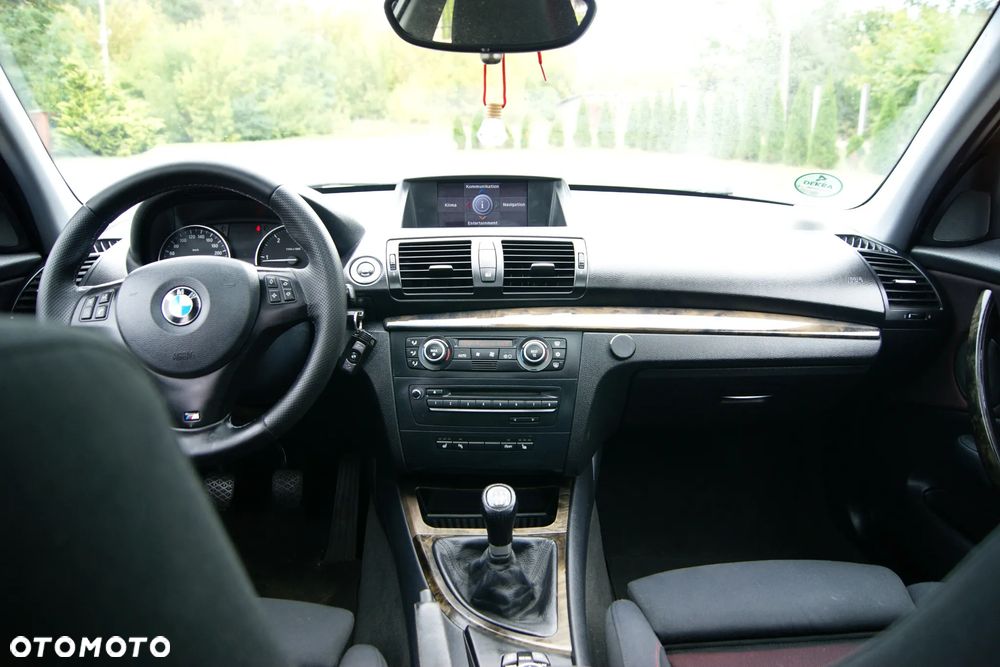 BMW Seria 1 120d - 27