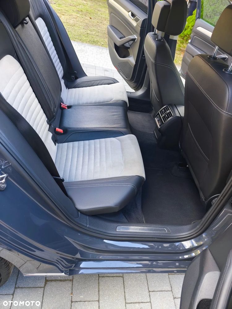 Volkswagen Passat - 28