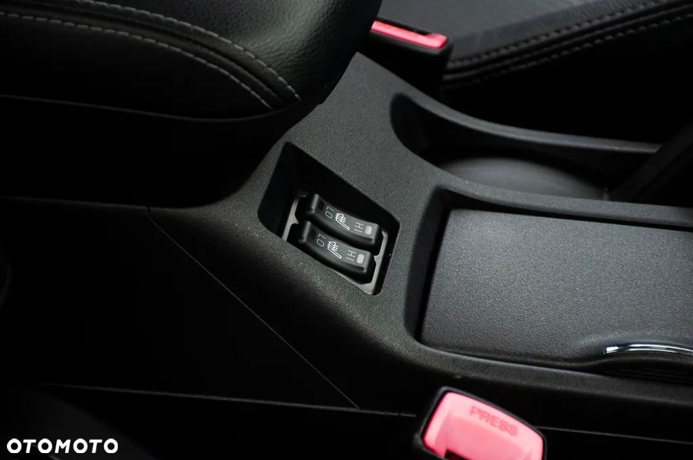 Mitsubishi Lancer 1.8 CVT Intense - 13