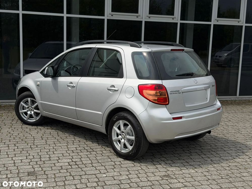 Suzuki SX4 1.6 DDiS Comfort - 37