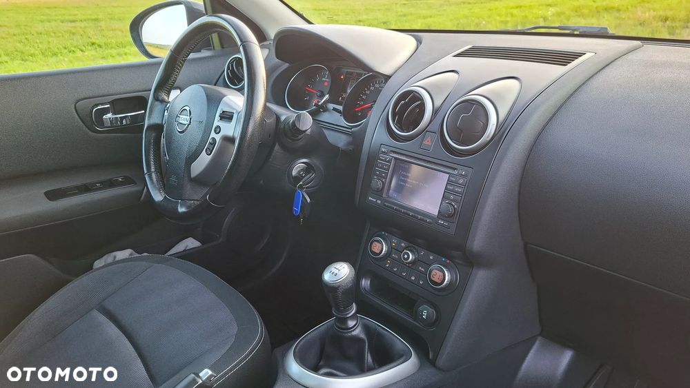 Nissan Qashqai 2.0 dCi Visia EU5 - 17
