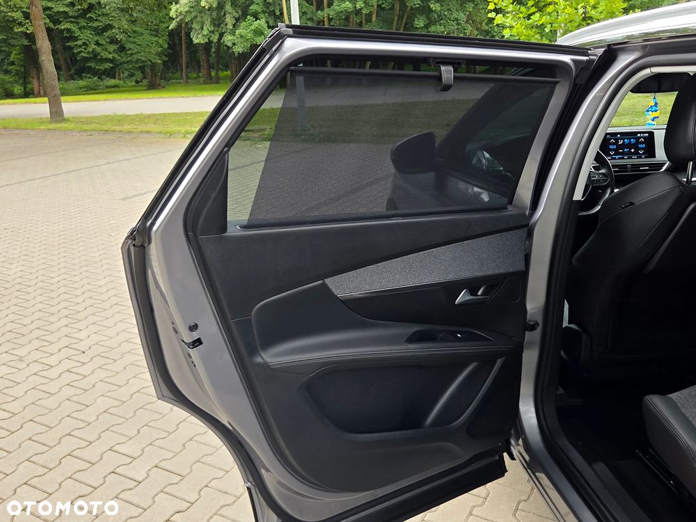 Peugeot 5008 - 24