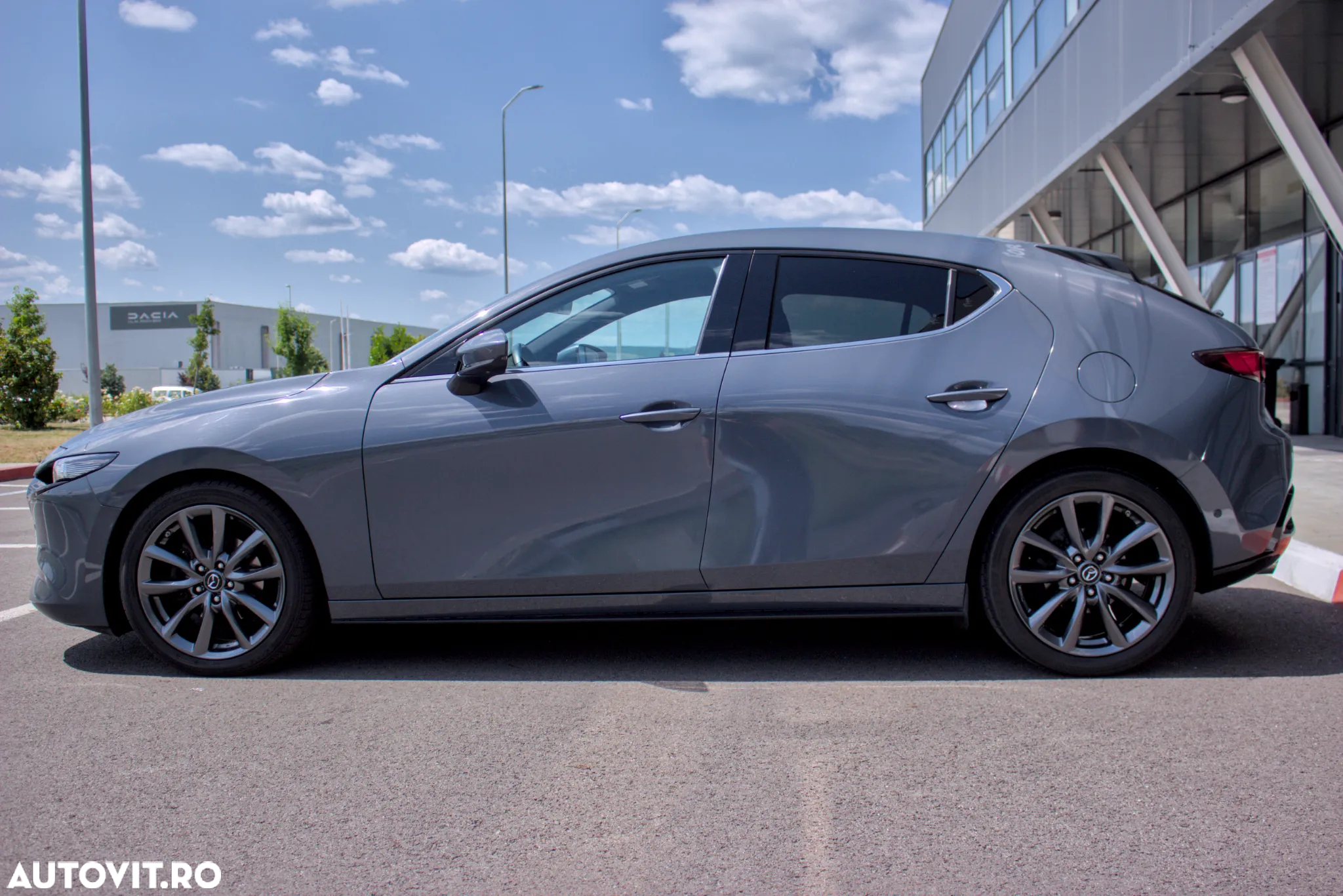 Mazda 3 SKYACTIV-G 2.0 M-Hybrid - 4