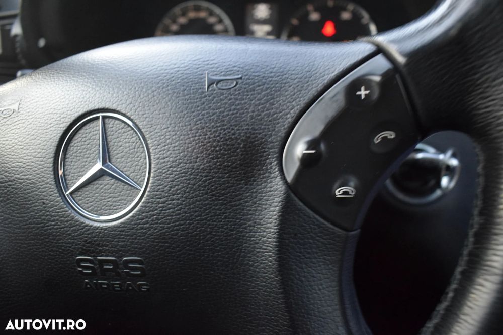 Mercedes-Benz C - 27