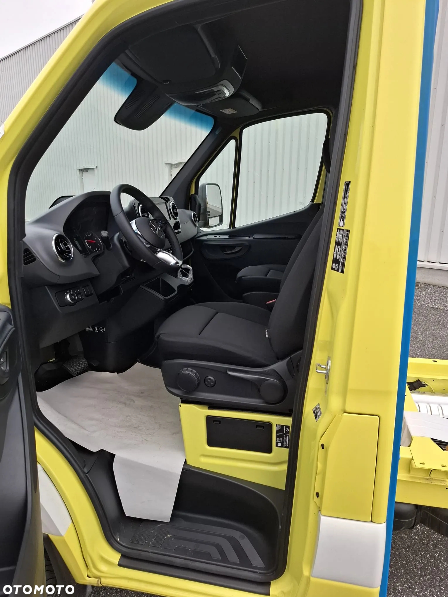 Mercedes-Benz Sprinter - 7
