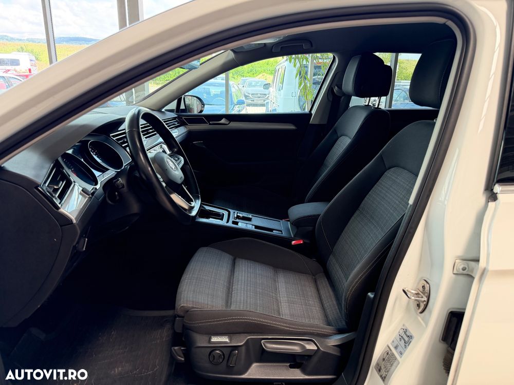 Volkswagen Passat 2.0 TDI DSG Comfortline - 12