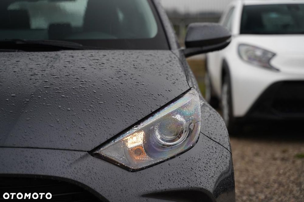Toyota Yaris Hybrid 1.5 Comfort - 23