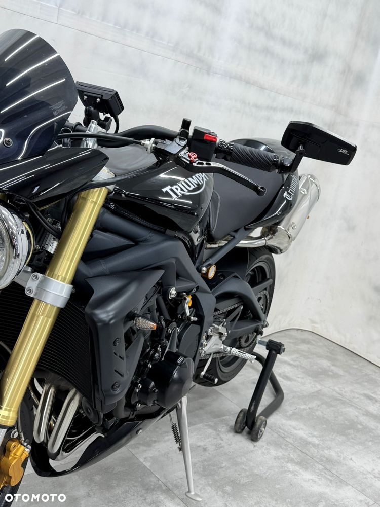 Triumph Street Triple - 20