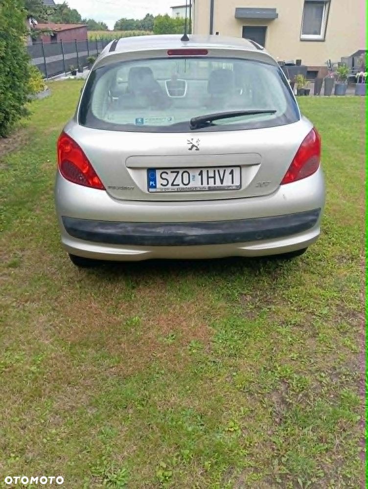 Peugeot 207 1.4 16V Presence - 9