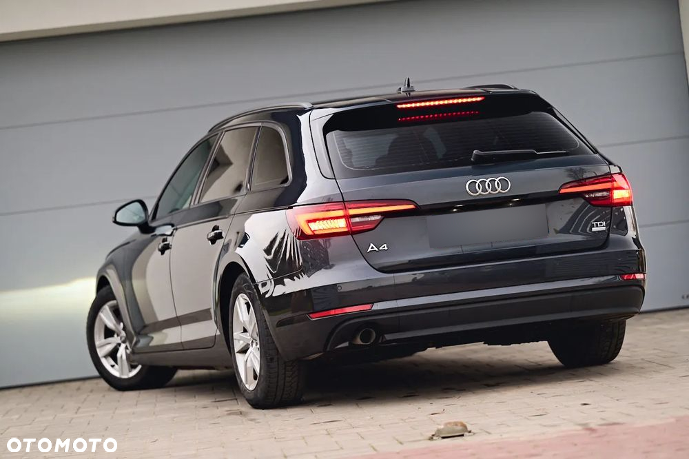 Audi A4 2.0 TDI Design S tronic - 2