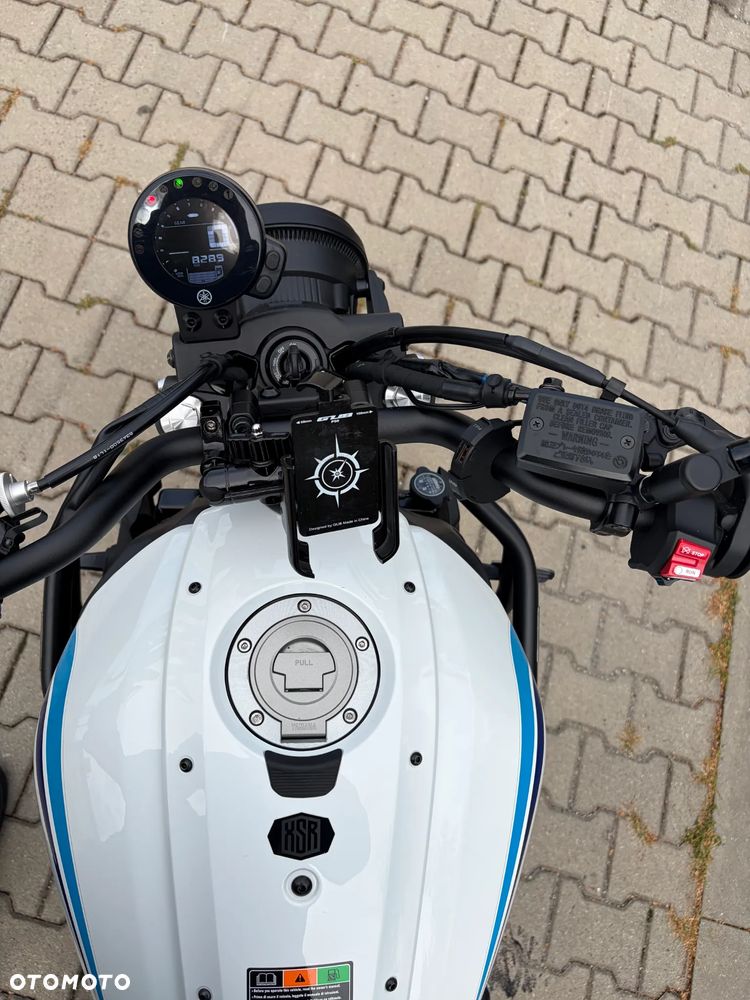 Yamaha XSR - 8