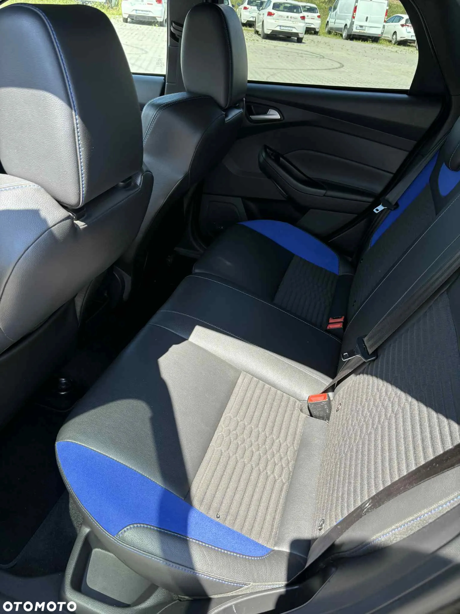Ford Focus 2.0 TDCi ST PowerShift - 14
