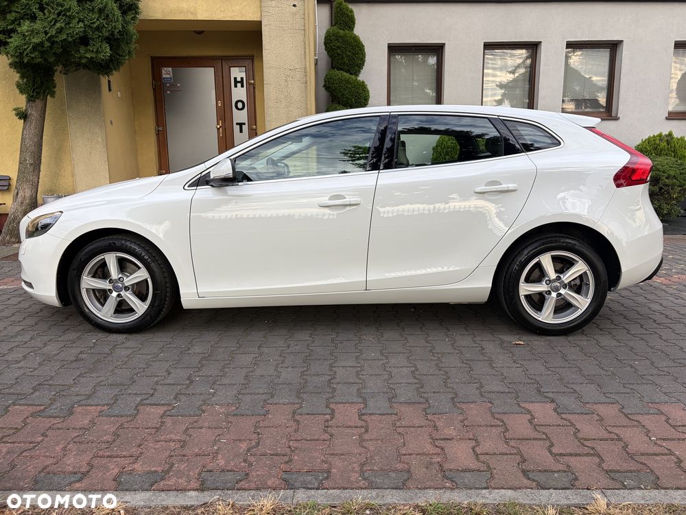 Volvo V40 2015 photo 5