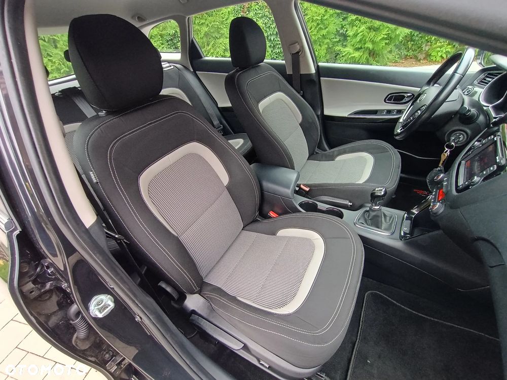 Kia Ceed - 23