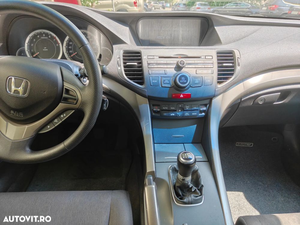Honda Accord 2.0i Confort - 5