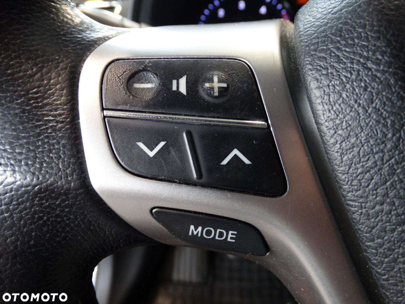 Toyota Avensis - 32