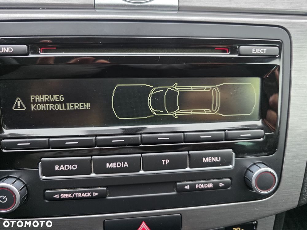 Volkswagen Passat - 27