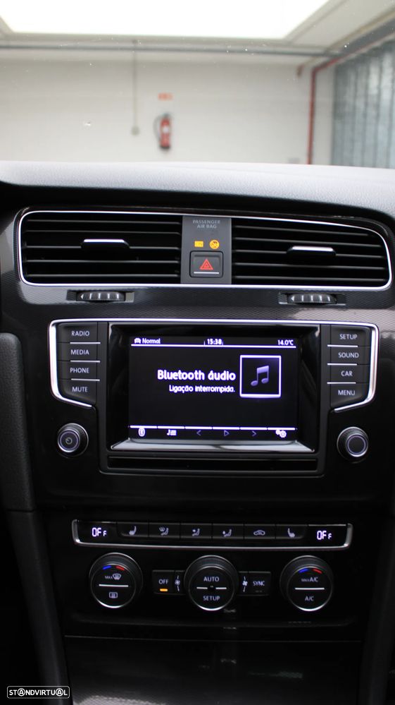 VW Golf GTI Performance BlueMotion - 31