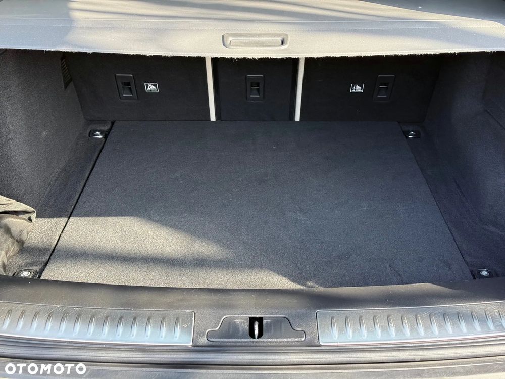 Land Rover Range Rover Velar 3.0 SD6 R-Dynamic S - 35