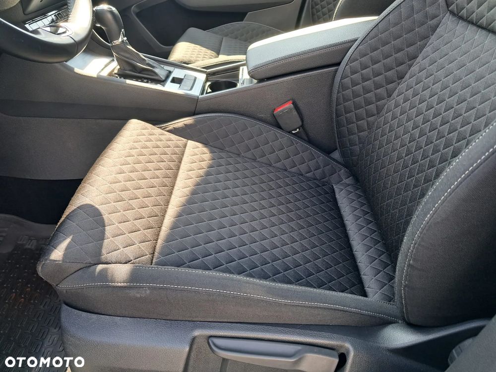 Skoda Superb 2.0 TDI SCR Ambition DSG - 25