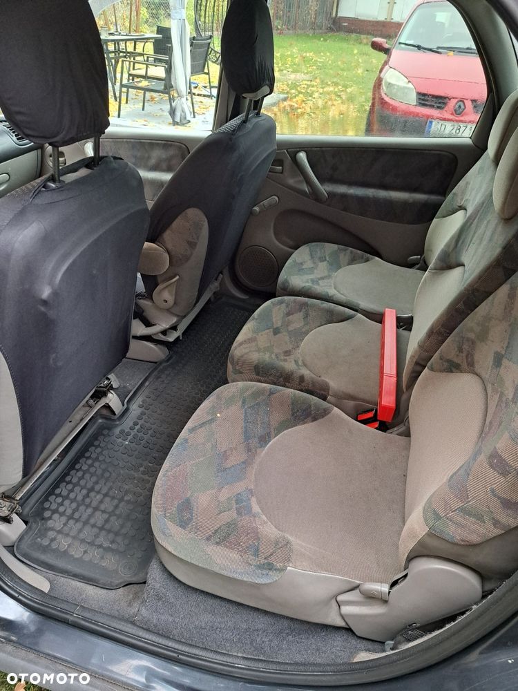 Citroën Xsara Picasso - 8