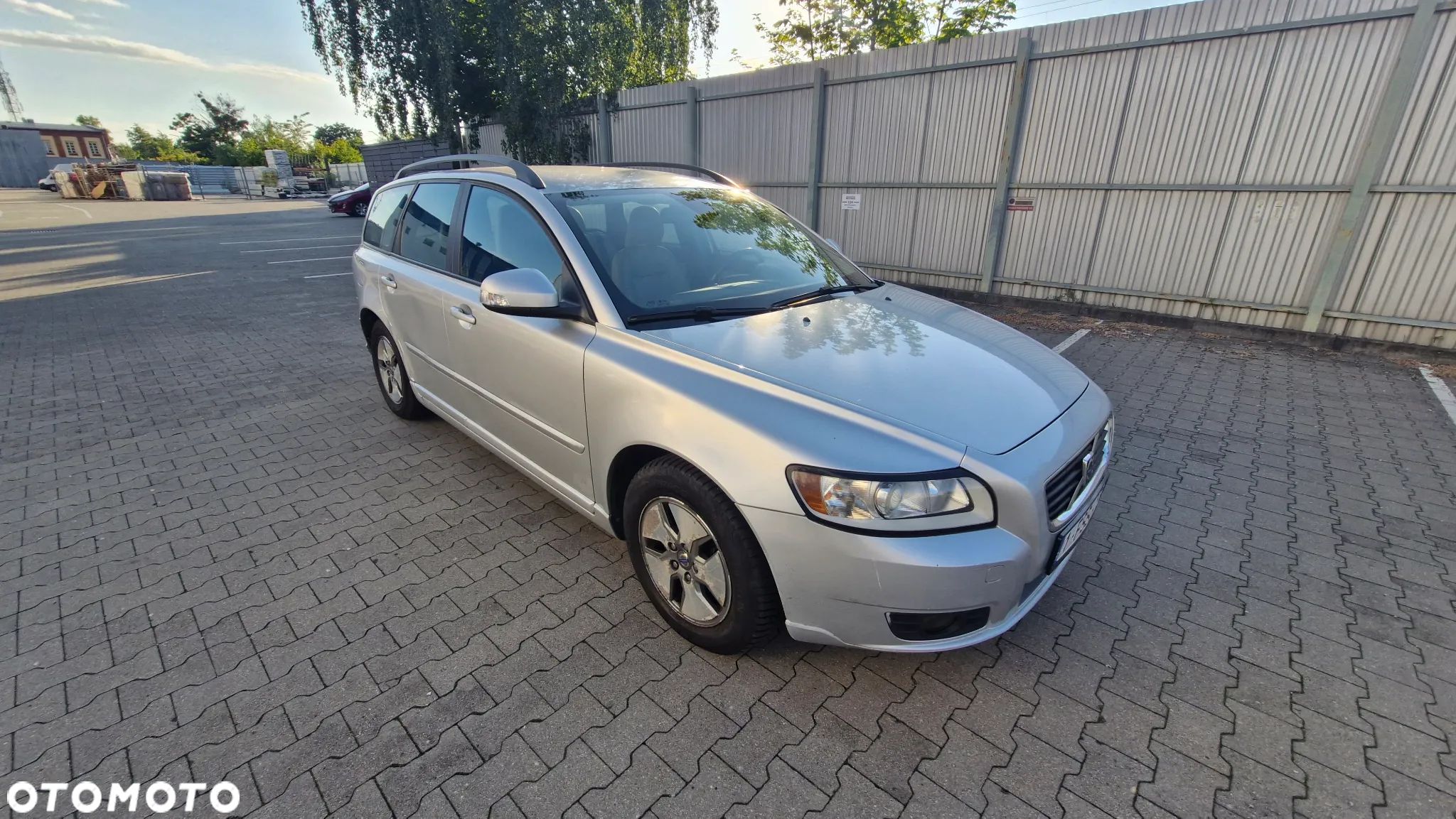 Volvo V50 1.6D DPF DRIVe Momentum - 1