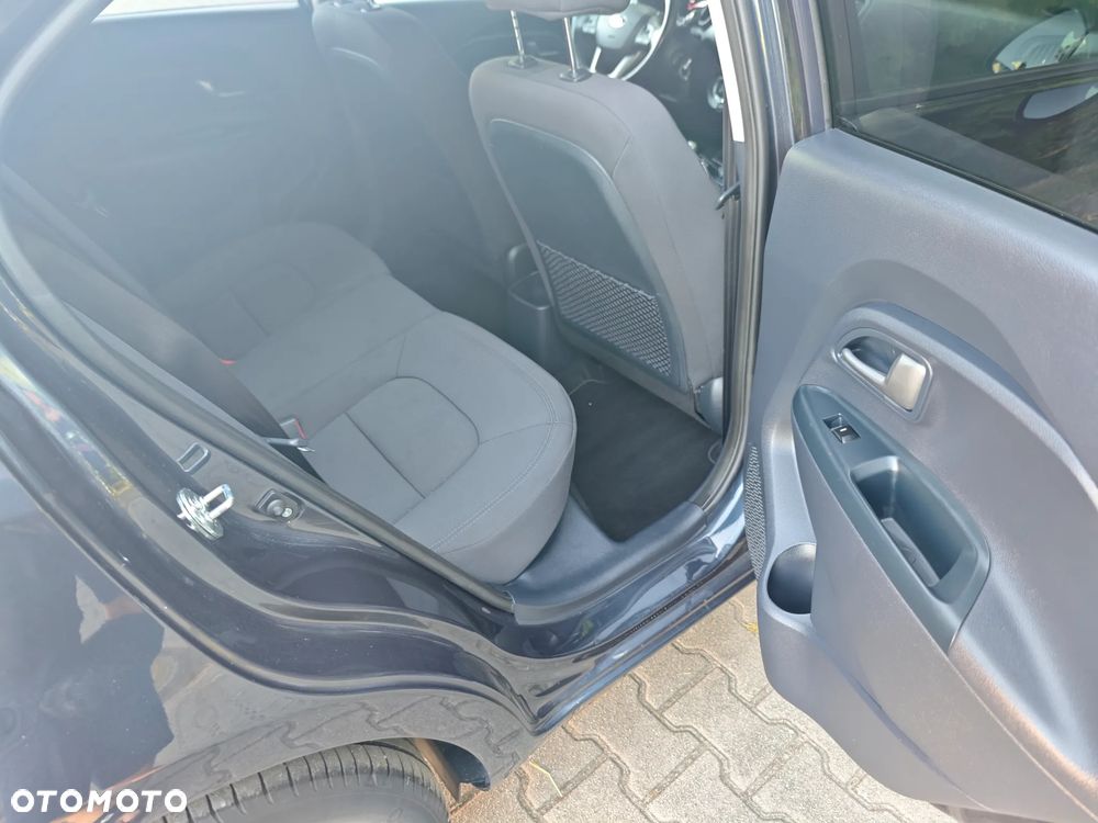 Kia Rio 1.2 XL - 12
