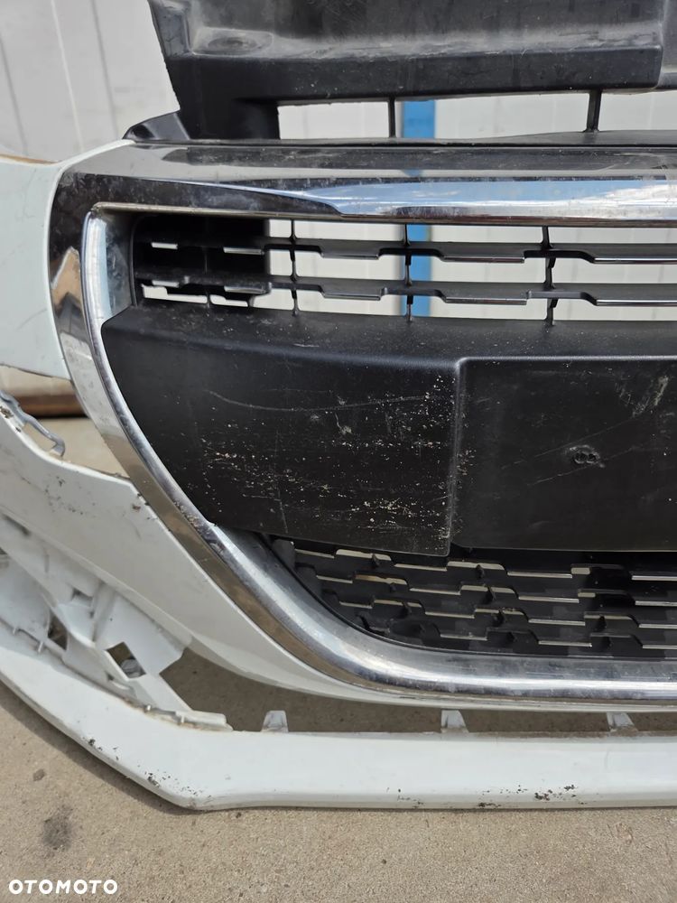 Zderzak przedni Peugeot 208 I LIFT - 7