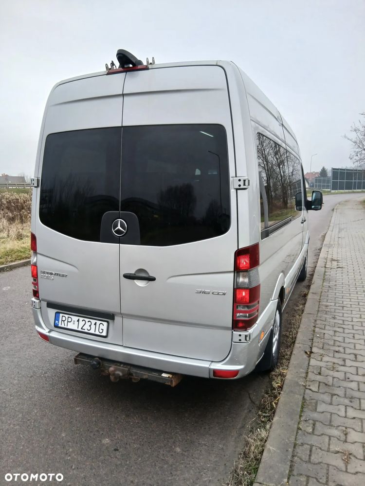 Mercedes-Benz Sprinter - 9