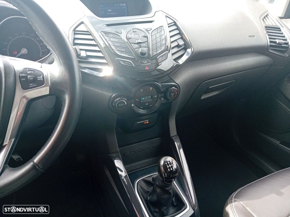Ford EcoSport 1.0 EcoBoost Titanium - 11