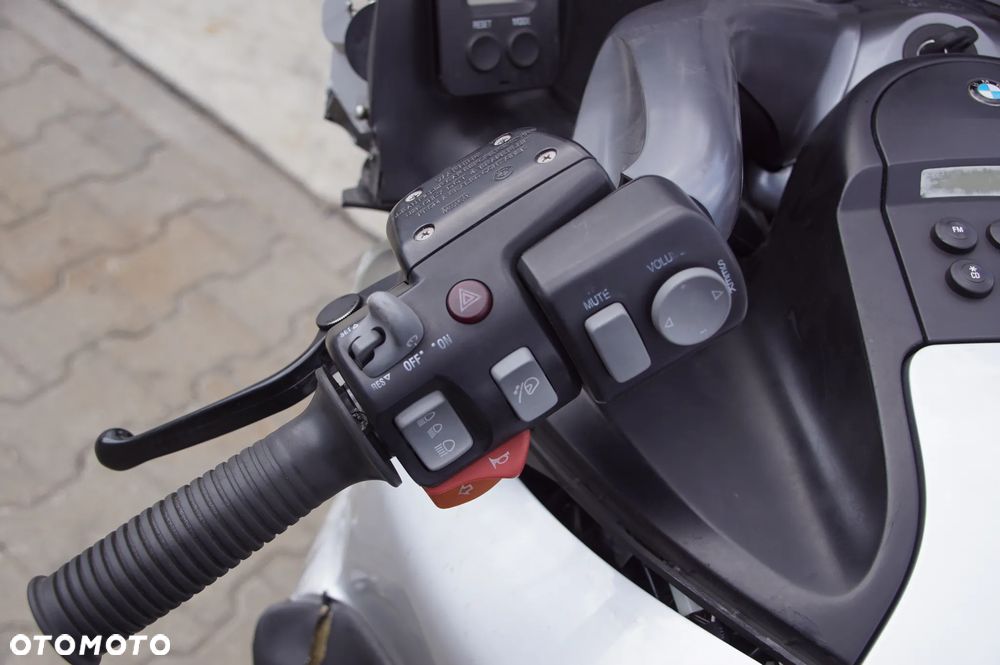 Motocykl na części - BMW K1200LT 1171 cm3 11001465298 K589 764 2002R Silnik Skrzynia Osłona Owiewka Laga Koło Licznik Manetka Set Bagażnik Lampa Wydech Siedzenie - 11