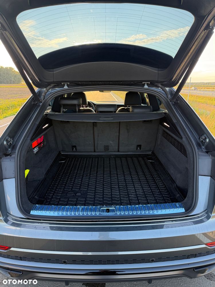 Audi Q8 - 17