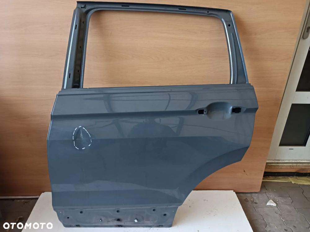 VW TIGUAN II 5NA DRZWI LEWY TYŁ