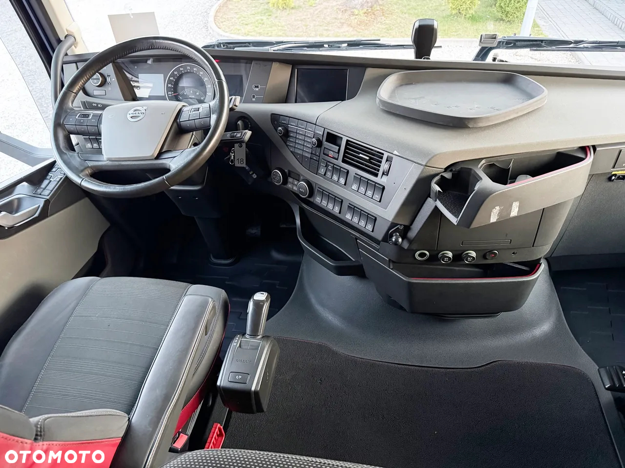 Volvo FH 500 /12.2017/ ACC /  KLIMA POSTOJOWA / XENON / NAVIGACJA / Z NIEMIEC - 36