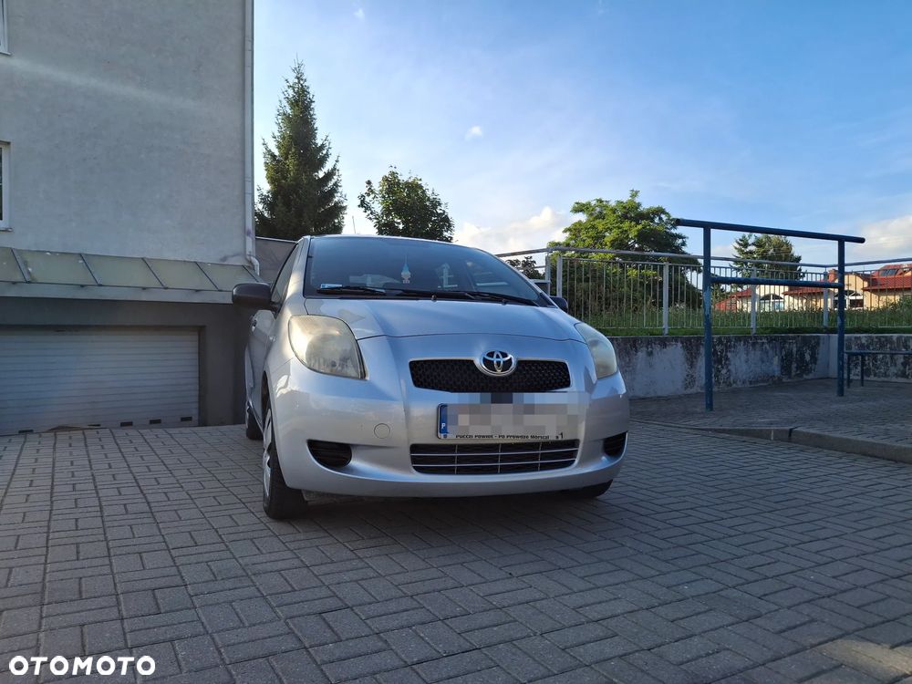 Toyota Yaris 1.0 Luna A/C - 16