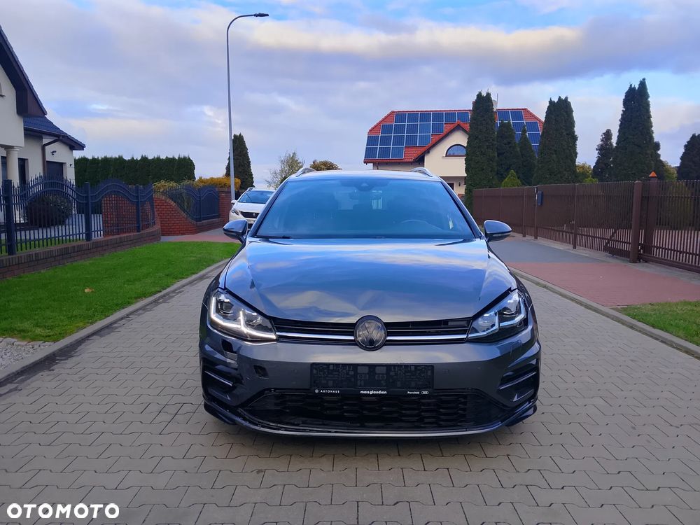 Volkswagen Golf - 8