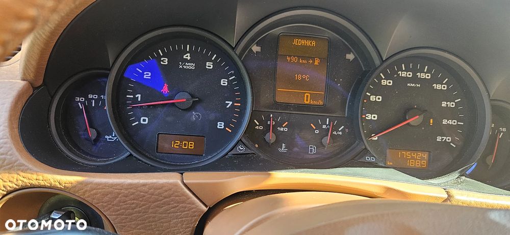 Porsche Cayenne Standard - 5