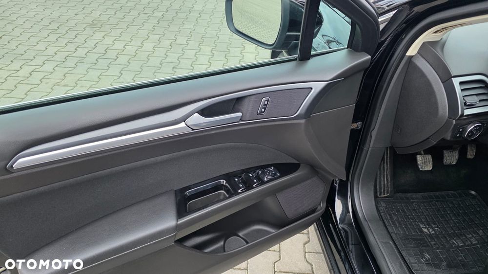 Ford Mondeo 2.0 TDCi Start-Stopp Titanium - 17