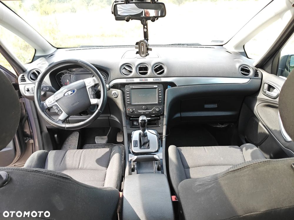 Ford S-Max - 9