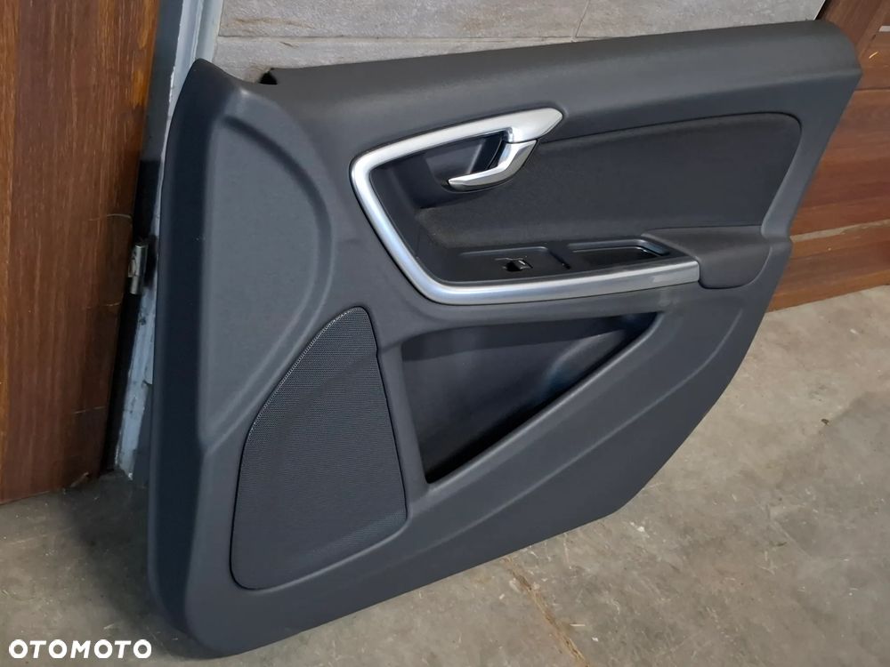 Boczek Drzwi prawy przód Volvo S60 II 2011 - 3