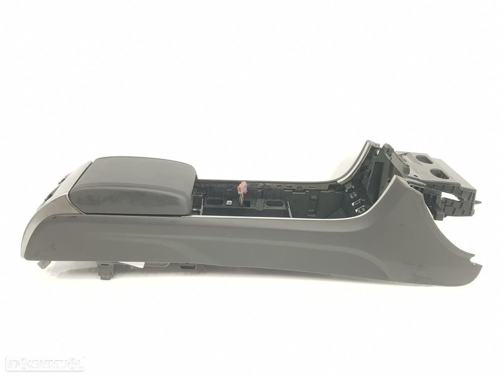 APOIO DE BRAÇOS JAGUAR XF - 1