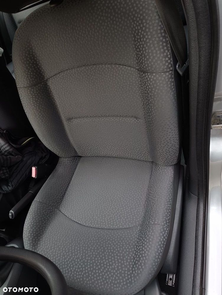 Renault Clio - 14