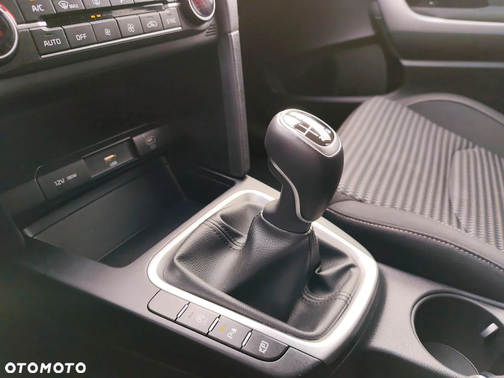Kia XCeed 1.5 T-GDI M - 14