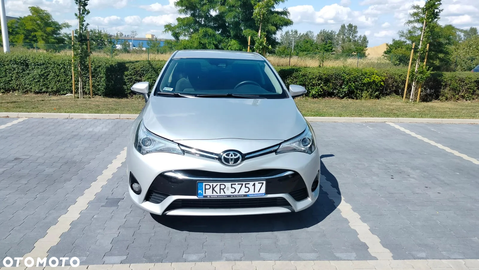 Toyota Avensis 1.8 Premium - 3