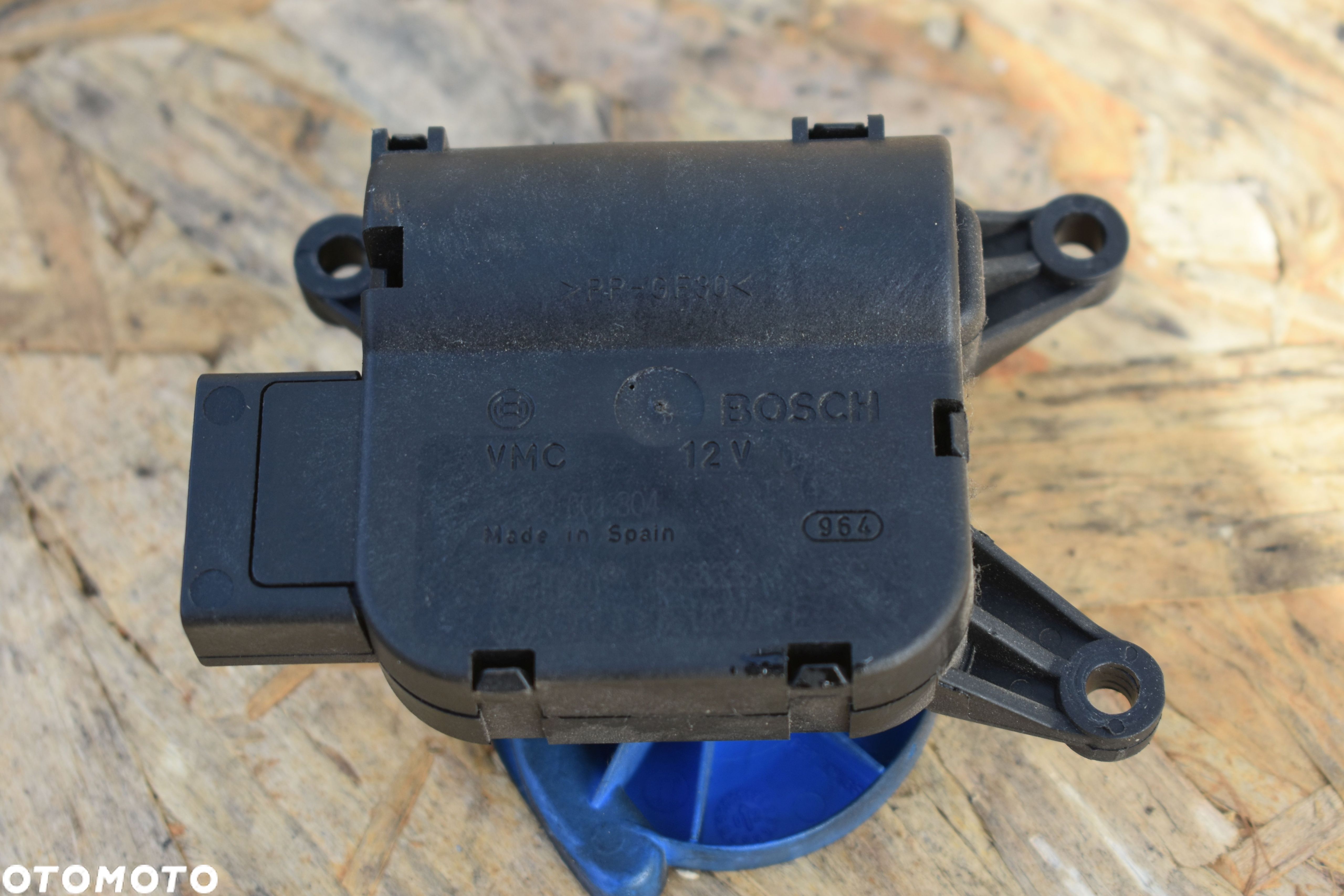 SILNIK SILNICZEK NAGRZEWNICAY AUDI A4 B6 1.9TDI 8E1820511E - 1
