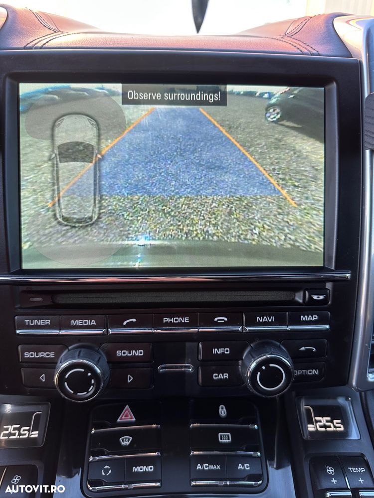 Porsche Cayenne Platinum Edition - 24