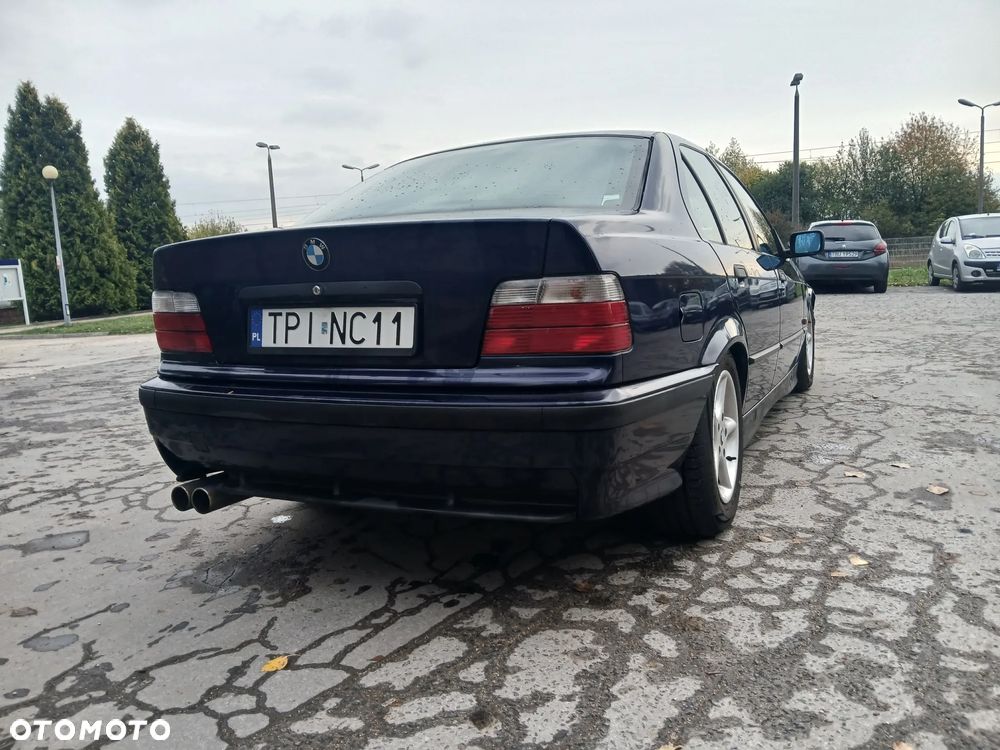 BMW Seria 3 316i - 14