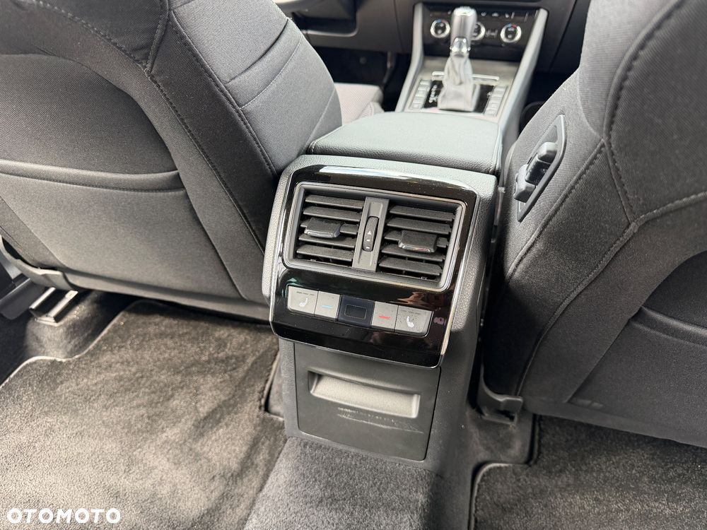 Skoda Superb 2.0 TDI SCR Style DSG - 19